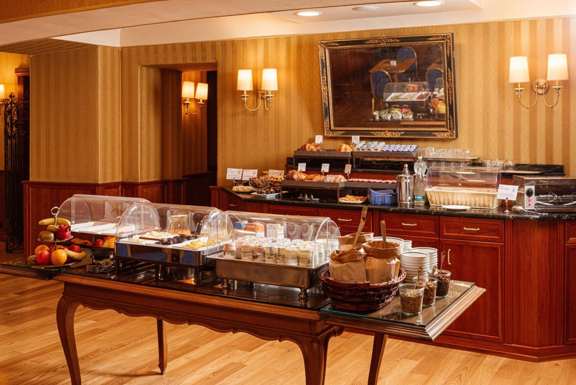 Phi Hotel Principe Кунео Екстер'єр фото