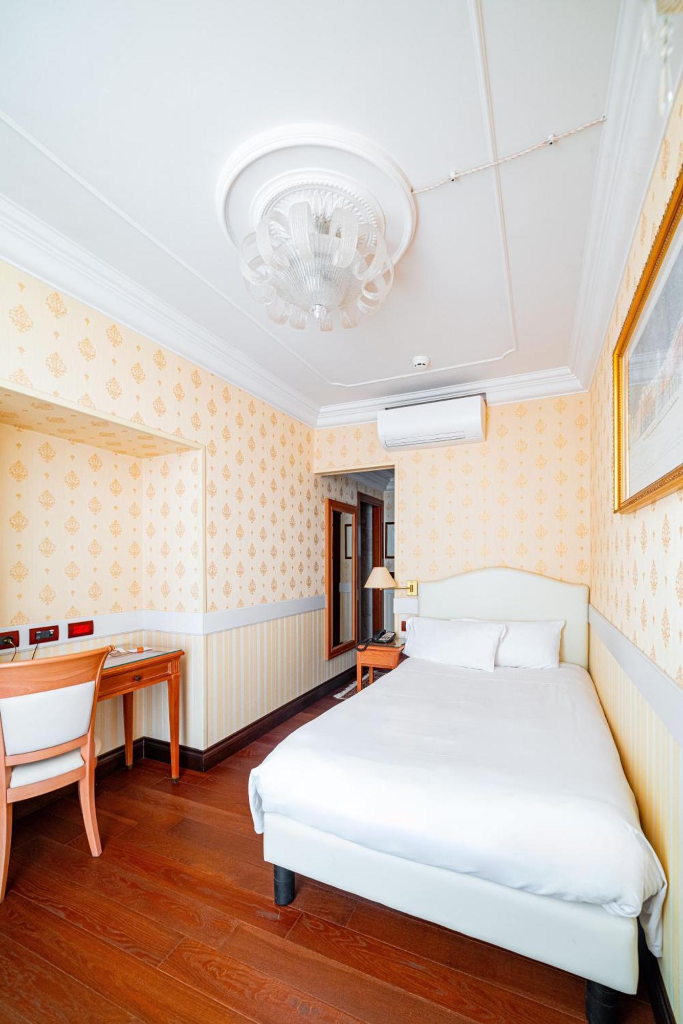 Phi Hotel Principe Кунео Екстер'єр фото